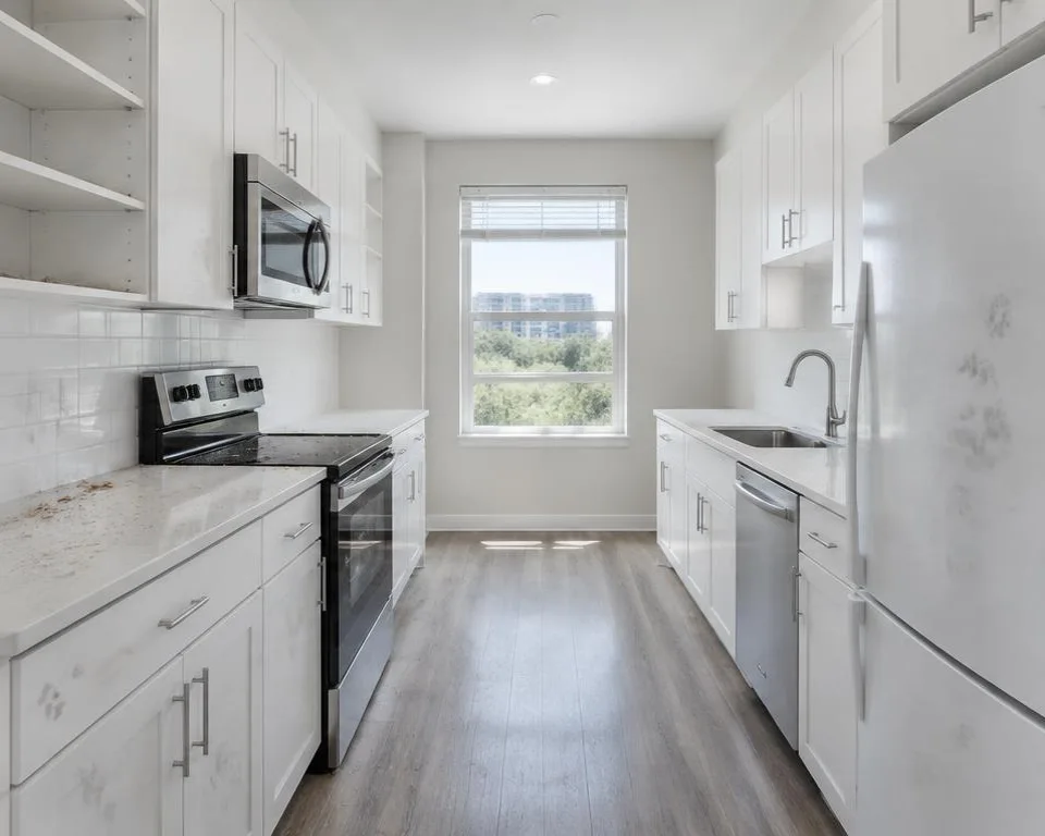 Illustrative move-in cleaning example before the visit
