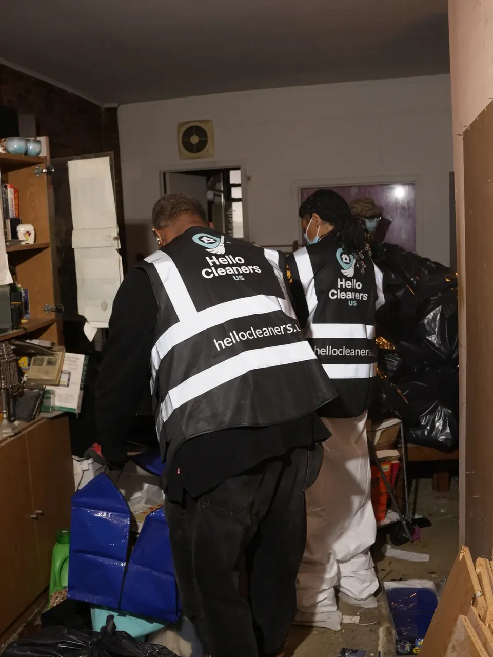 Hello Cleaners crew sorting items