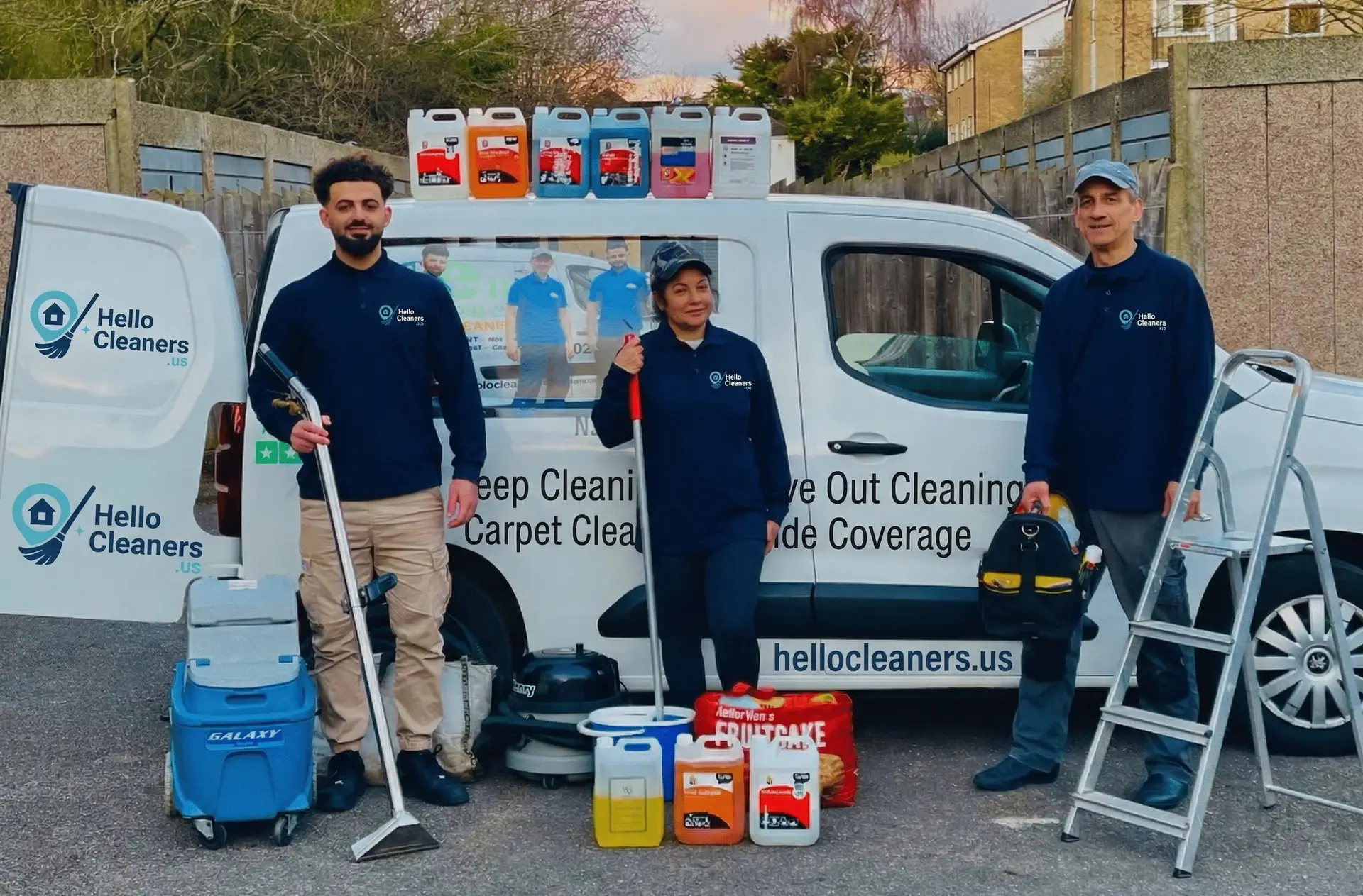 Vetted professional cleaning team from Hello Cleaners ready for a nationwide job